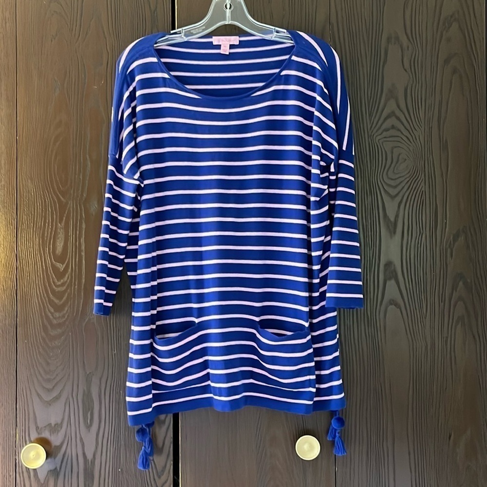 Lilly Pulitzer 3/4 sleeved blue and pink striped lightweight sweater. Size XS
